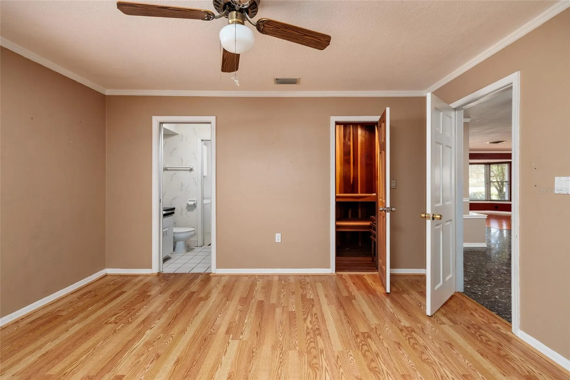 6782 14th Avenue N St Petersburg FL 33710