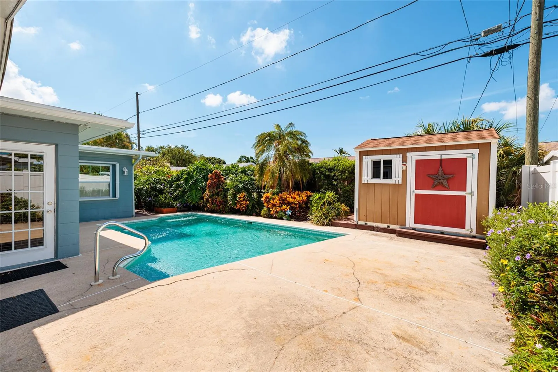6782 14th Avenue N St Petersburg FL 33710