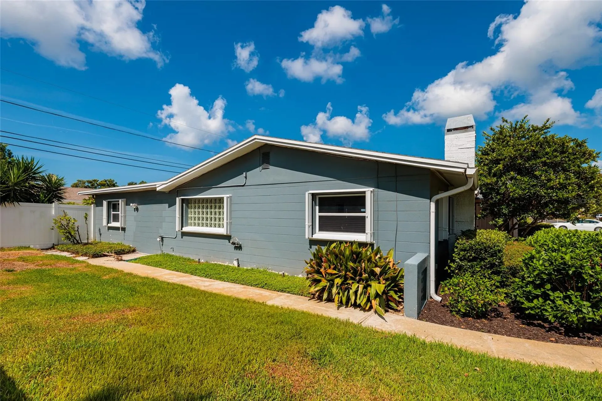 6782 14th Avenue N St Petersburg FL 33710