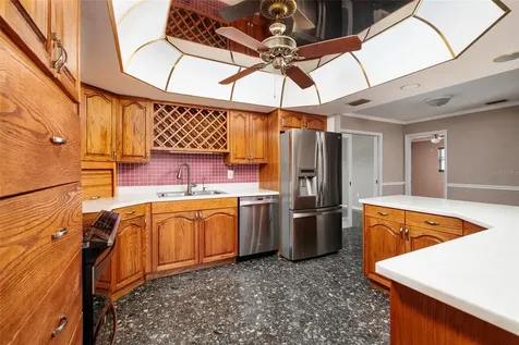 6782 14th Avenue N St Petersburg FL 33710
