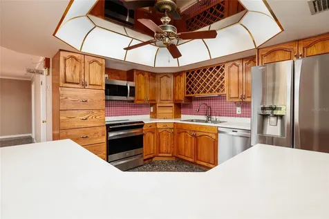 6782 14th Avenue N St Petersburg FL 33710
