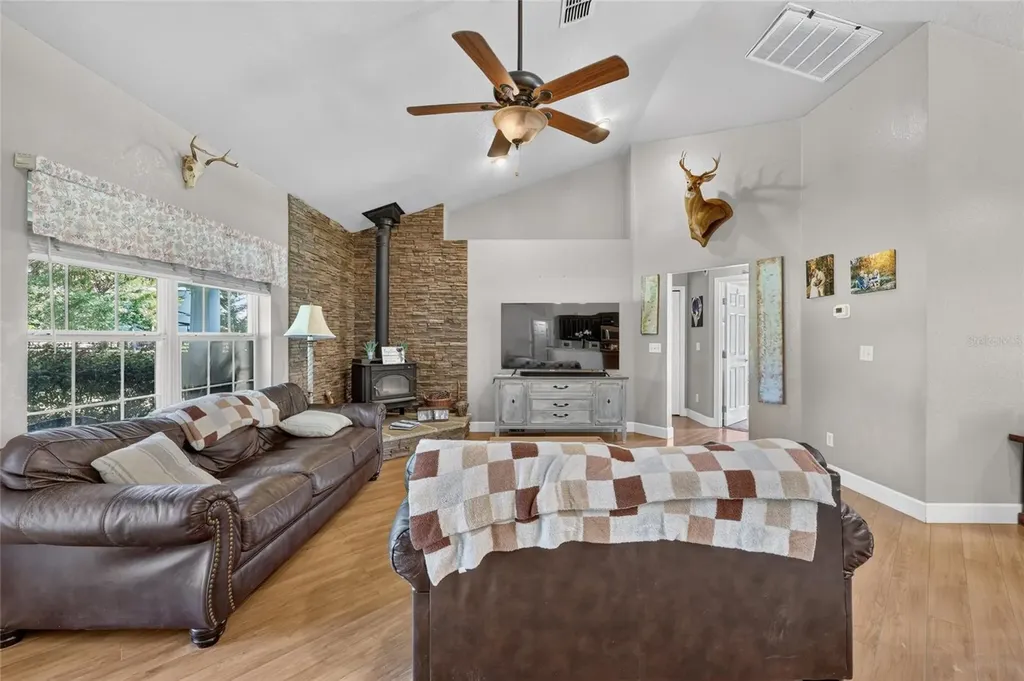 13930 NE 41st Terrace Anthony FL 32617