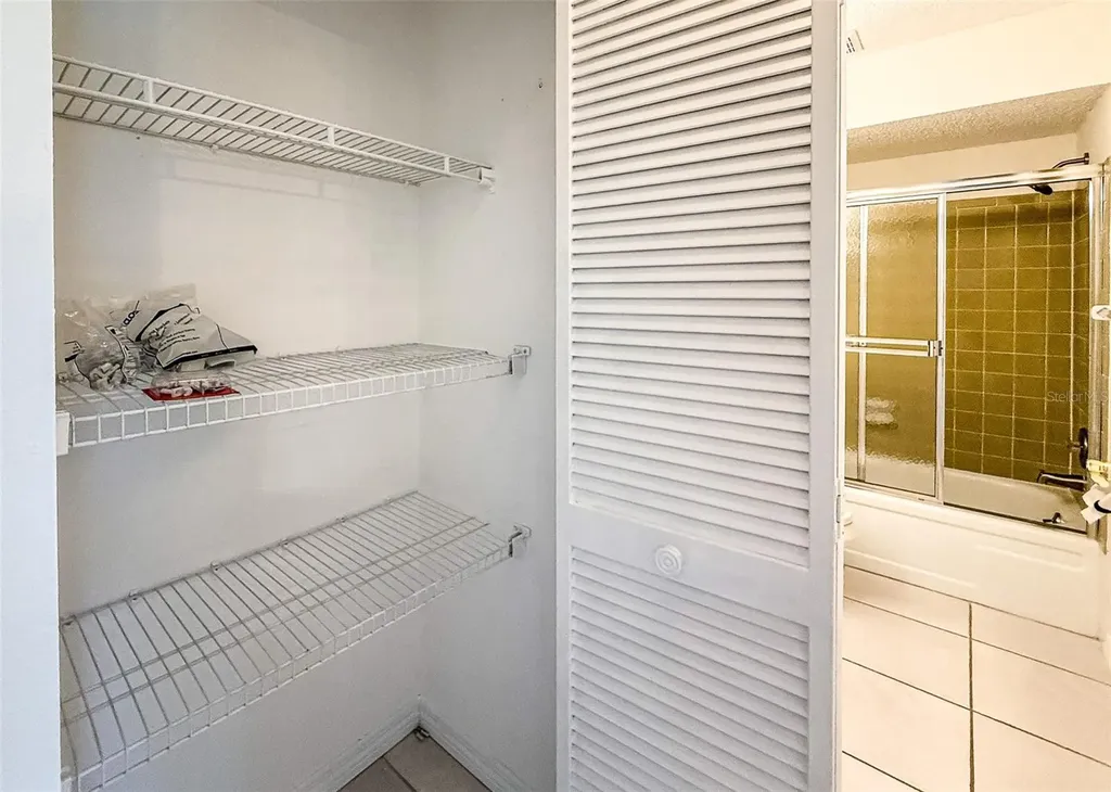 2604 Woodgate Lane Sarasota FL 34231