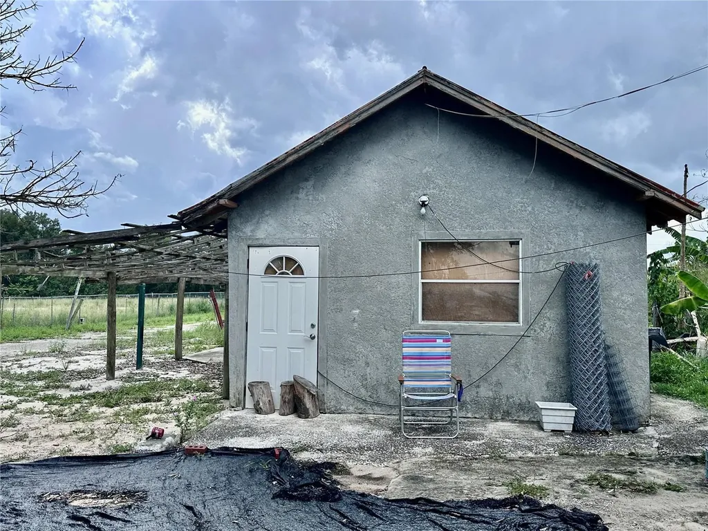 802 Scenic Highway N Lake Hamilton FL 33851