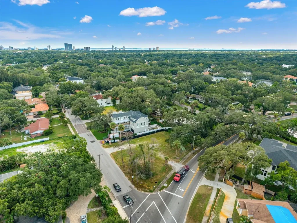 2502 S West Shore Boulevard Tampa FL 33629