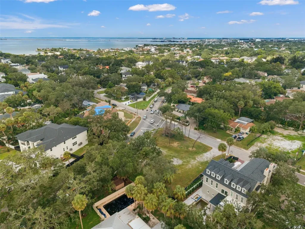 2502 S West Shore Boulevard Tampa FL 33629