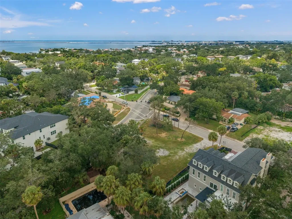 2502 S West Shore Boulevard Tampa FL 33629