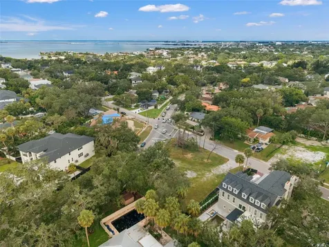2502 S West Shore Boulevard Tampa FL 33629