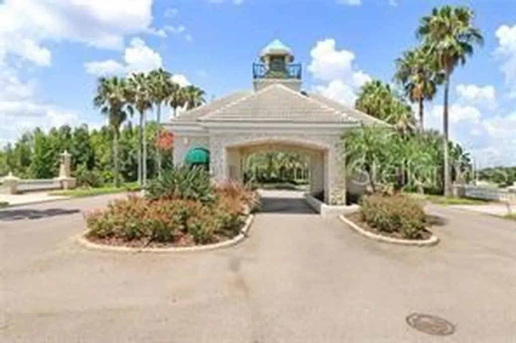 18178 Sandy Pointe Drive Tampa FL 33647