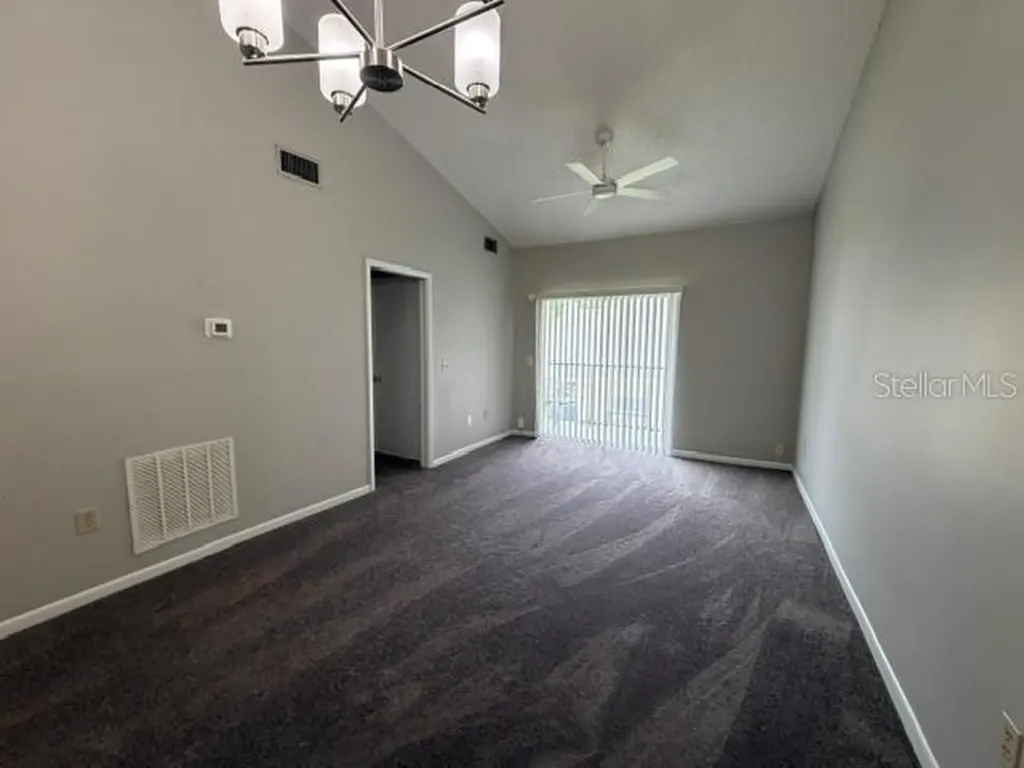 5013 Bordeaux Village Place Tampa FL 33617
