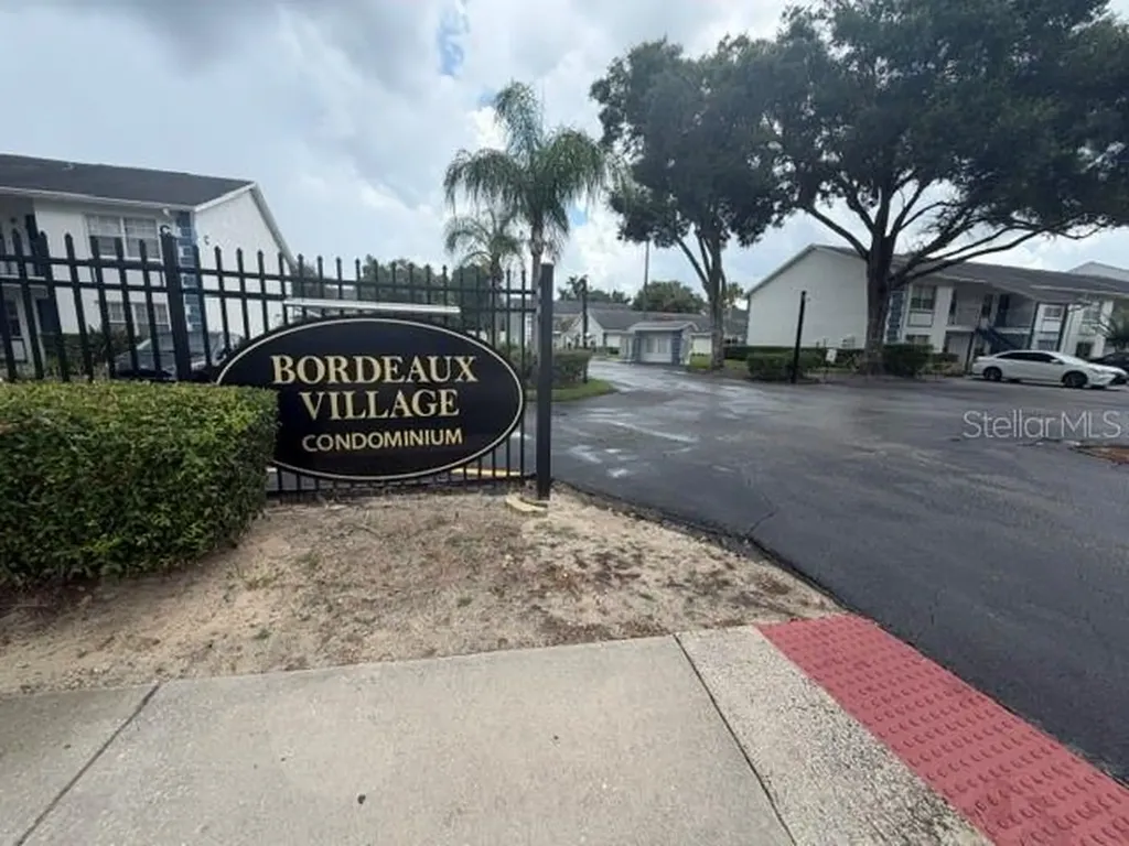 5013 Bordeaux Village Place Tampa FL 33617