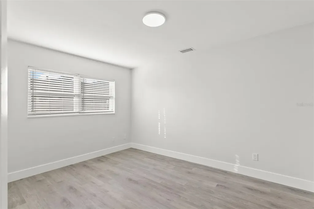 5931 Denver Street NE St Petersburg FL 33703