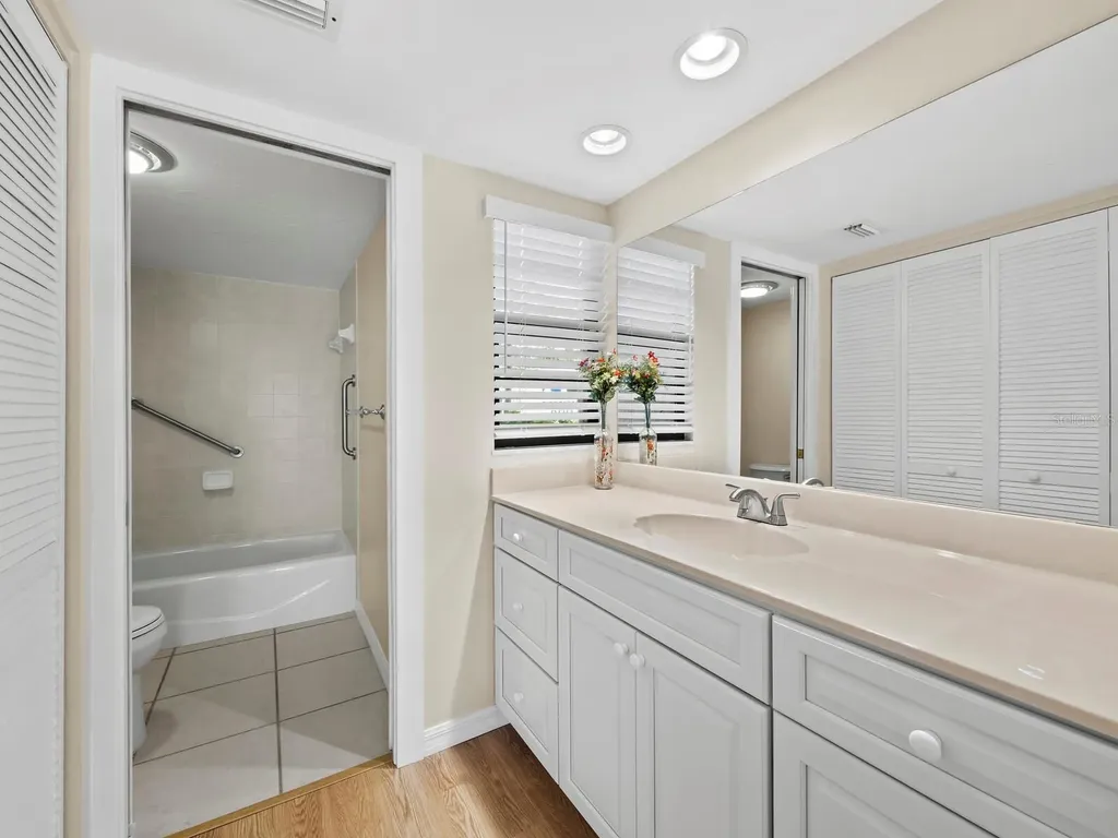 5260 Gulf Of Mexico Drive Longboat Key FL 34228