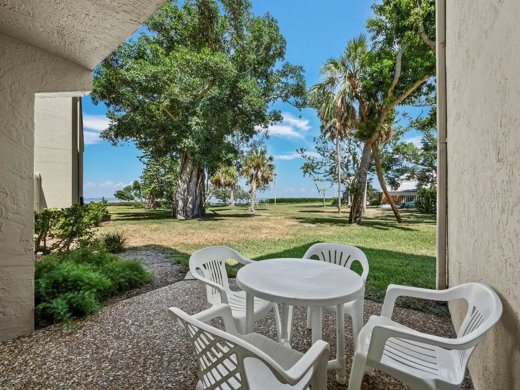 5260 Gulf Of Mexico Drive Longboat Key FL 34228