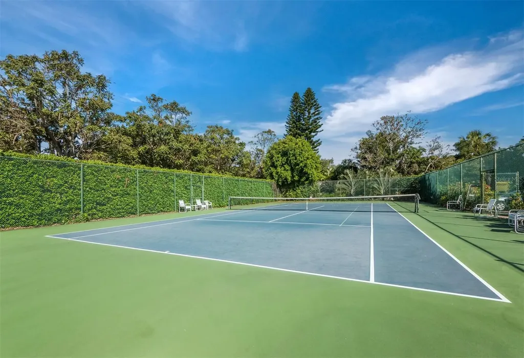 5260 Gulf Of Mexico Drive Longboat Key FL 34228