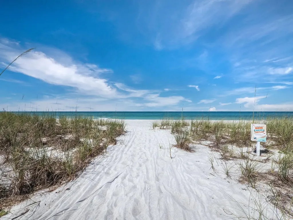 5260 Gulf Of Mexico Drive Longboat Key FL 34228
