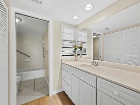 5260 Gulf Of Mexico Drive Longboat Key FL 34228