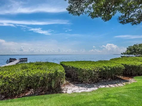 5260 Gulf Of Mexico Drive Longboat Key FL 34228