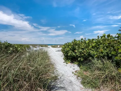 5260 Gulf Of Mexico Drive Longboat Key FL 34228