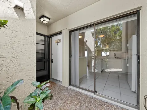 5260 Gulf Of Mexico Drive Longboat Key FL 34228