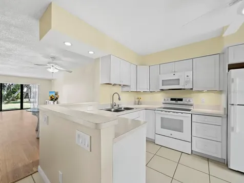 5260 Gulf Of Mexico Drive Longboat Key FL 34228