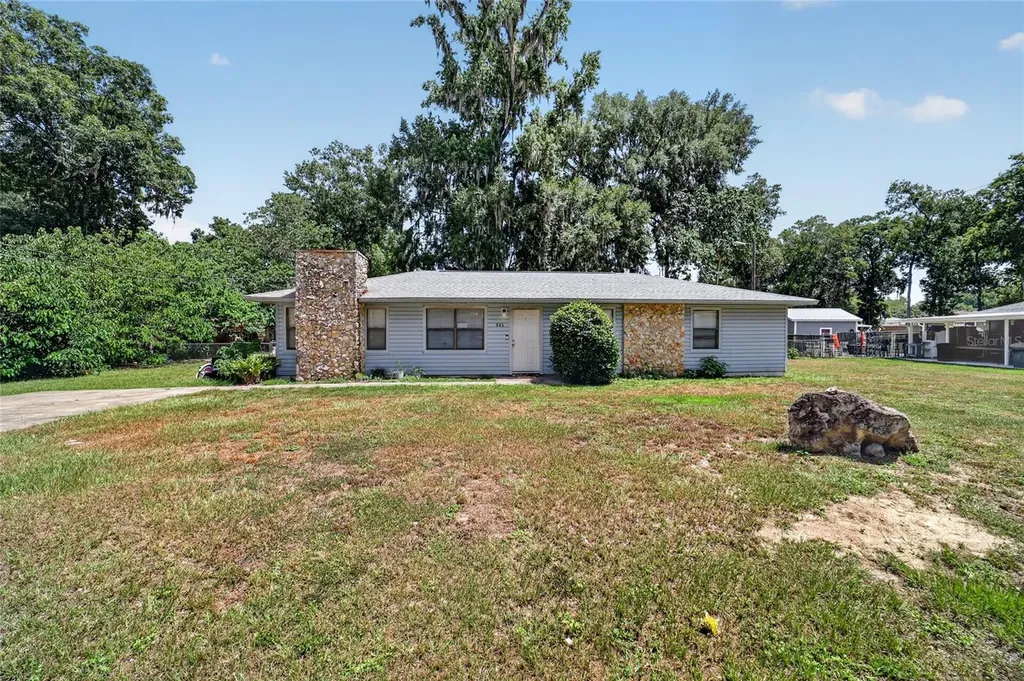 945 NW 64th Place Ocala FL 34475