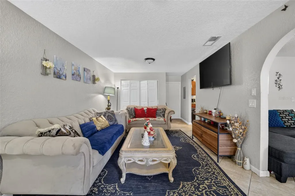 945 NW 64th Place Ocala FL 34475