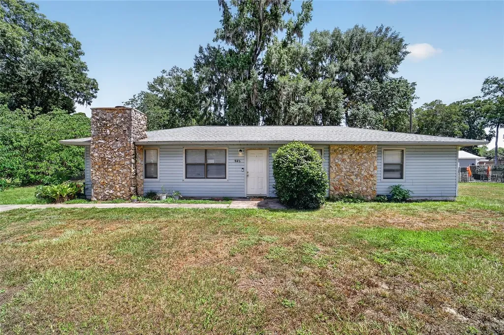 945 NW 64th Place Ocala FL 34475