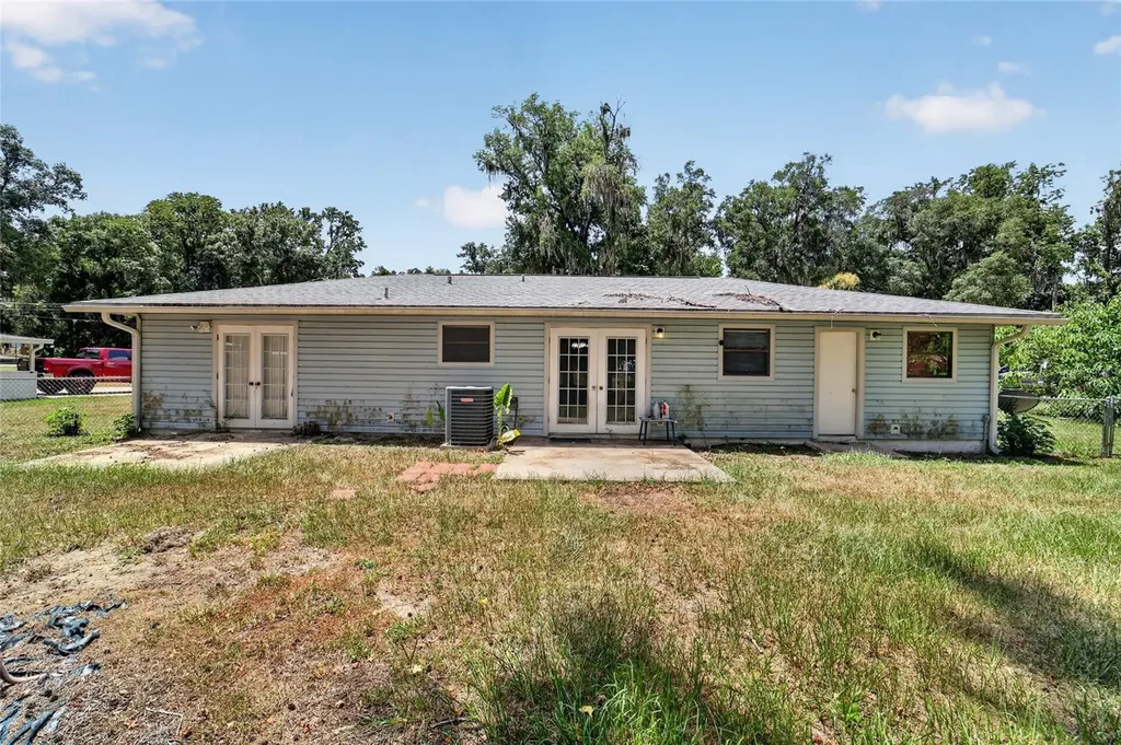 945 NW 64th Place Ocala FL 34475