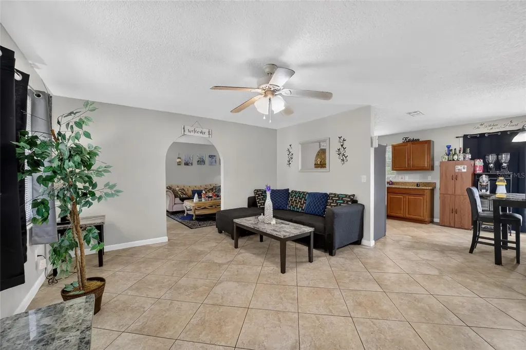 945 NW 64th Place Ocala FL 34475