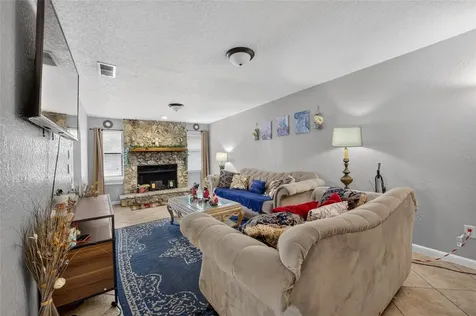 945 NW 64th Place Ocala FL 34475