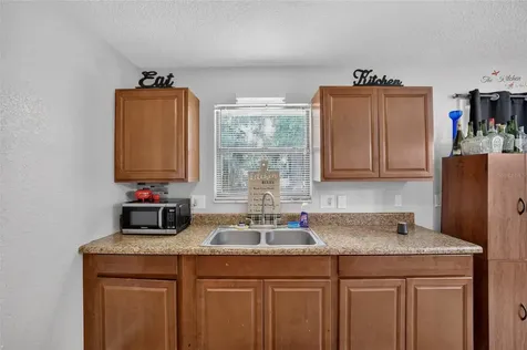 945 NW 64th Place Ocala FL 34475