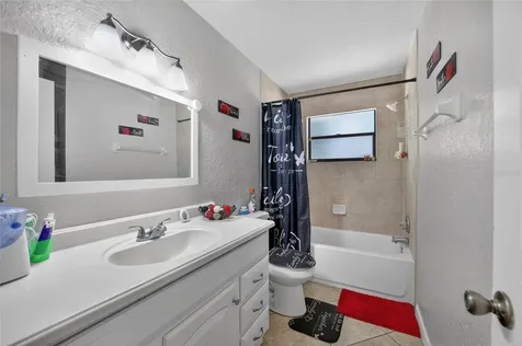 945 NW 64th Place Ocala FL 34475