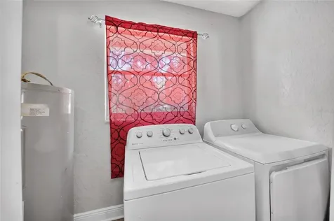 945 NW 64th Place Ocala FL 34475