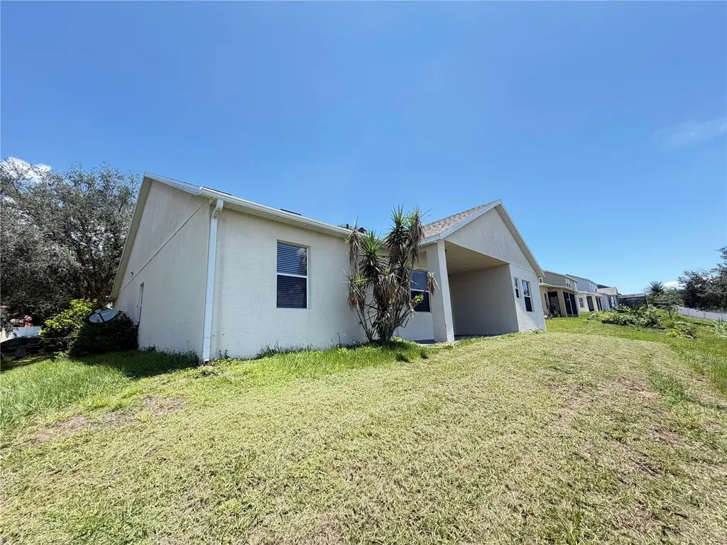 1751 Southern Oak Loop Minneola FL 34715