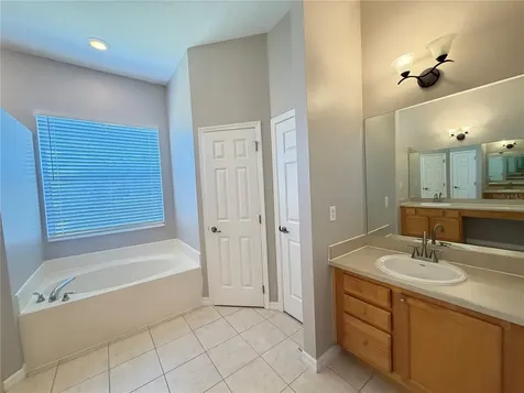 1751 Southern Oak Loop Minneola FL 34715