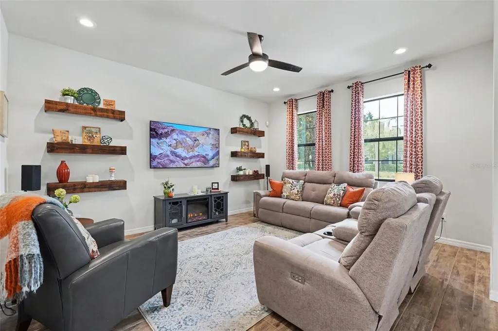 5724 Circa Fishhawk Boulevard Lithia FL 33547