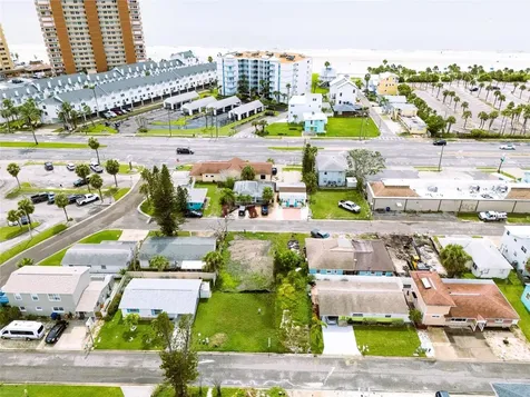 18005 1st Street E St Petersburg FL 33708