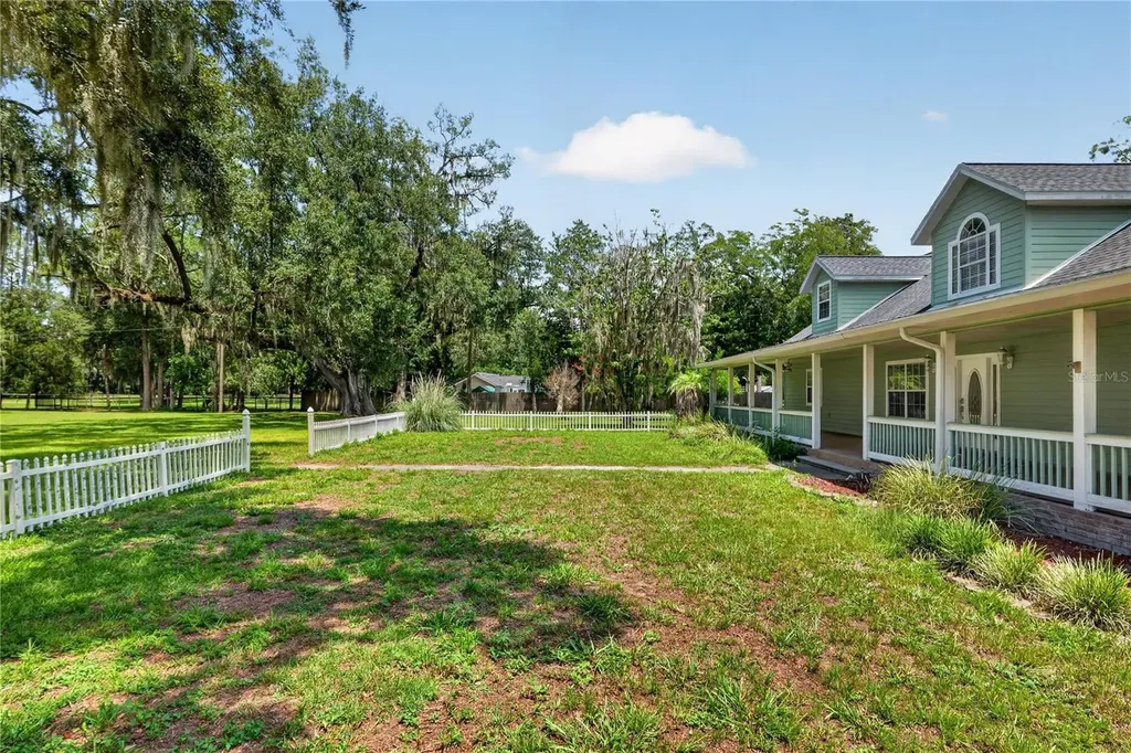 2039 SW State Road 26 Trenton FL 32693
