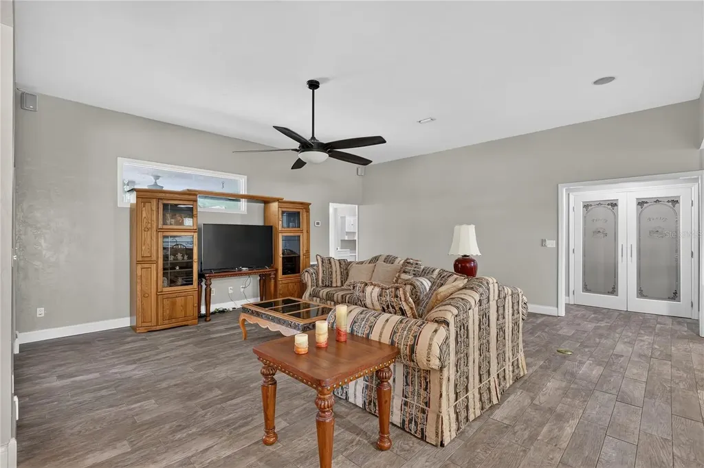2039 SW State Road 26 Trenton FL 32693