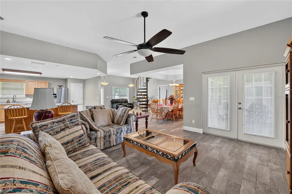 2039 SW State Road 26 Trenton FL 32693
