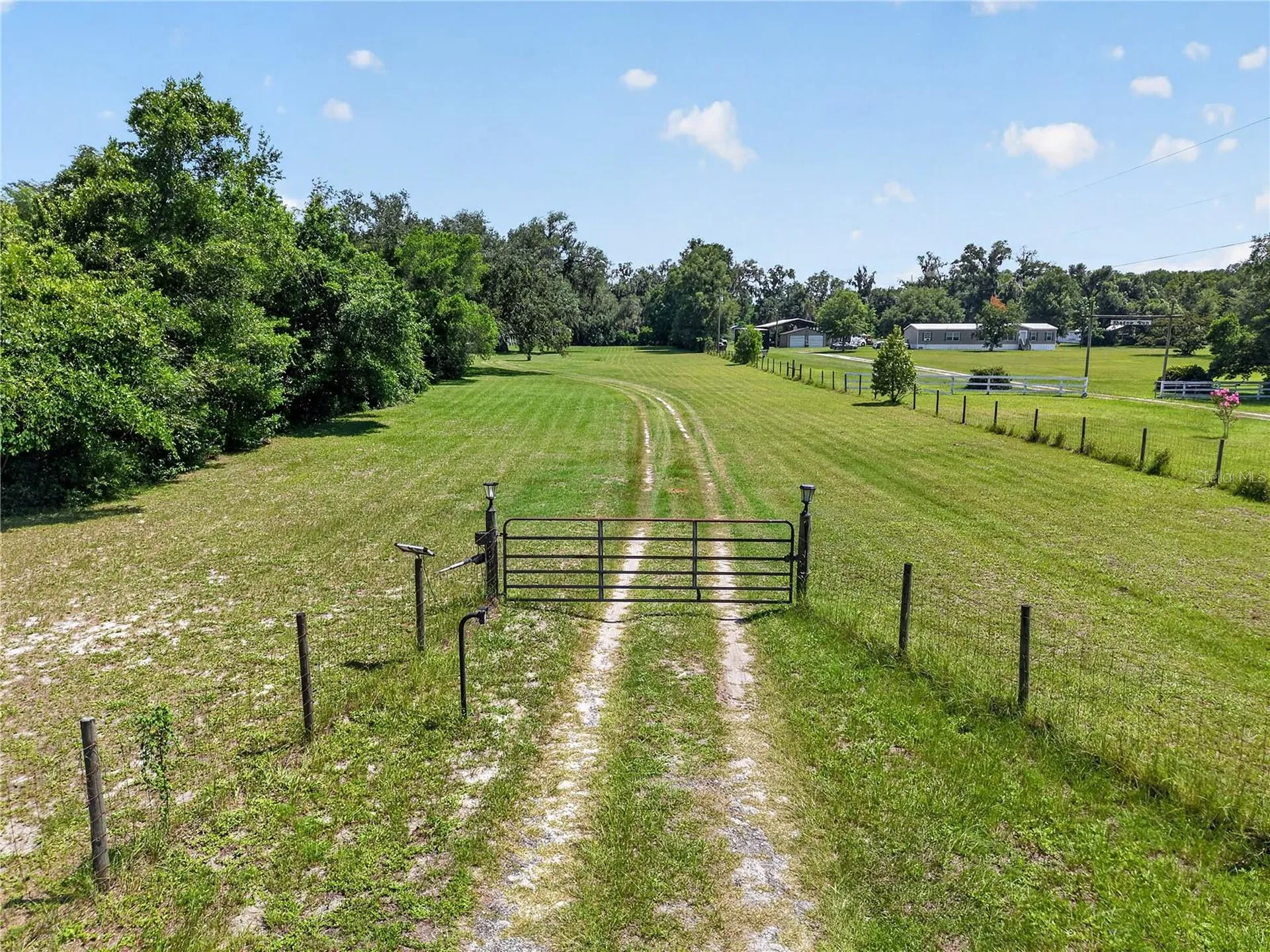 2039 SW State Road 26 Trenton FL 32693