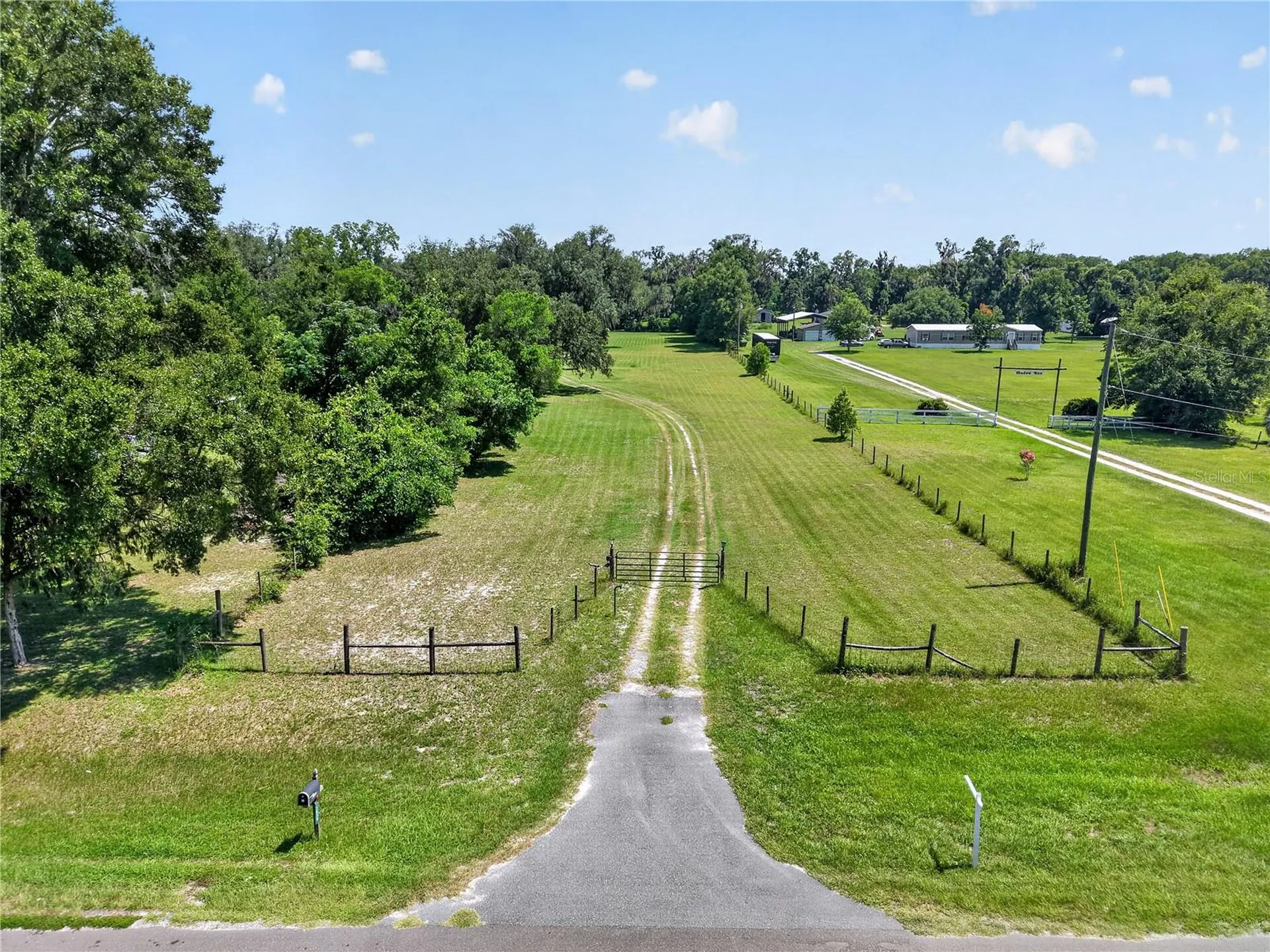 2039 SW State Road 26 Trenton FL 32693