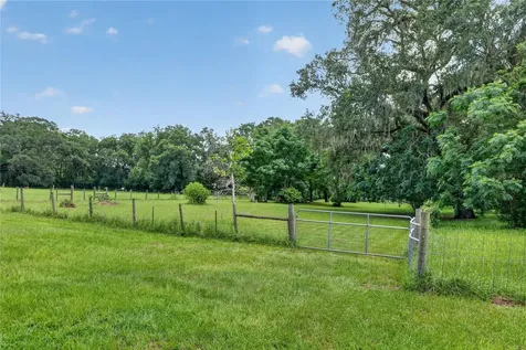 2039 SW State Road 26 Trenton FL 32693