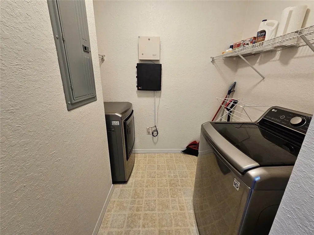 8335 38th Street Circle E Sarasota FL 34243
