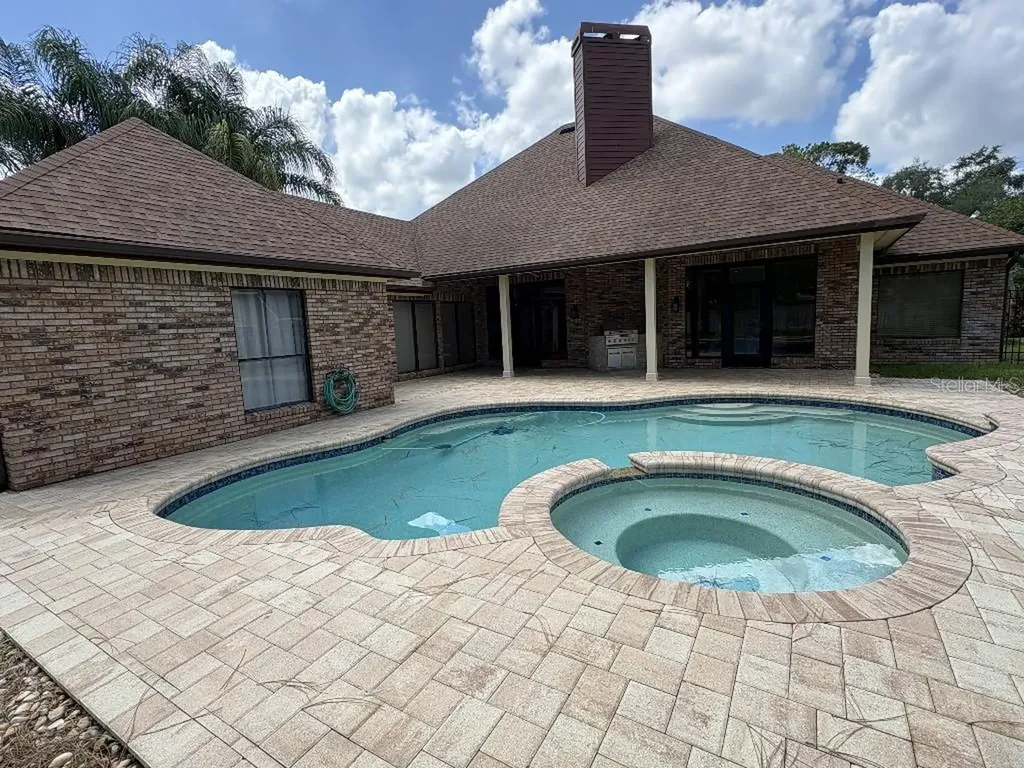 10484 Longwood Drive Seminole FL 33777