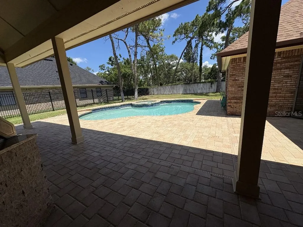 10484 Longwood Drive Seminole FL 33777