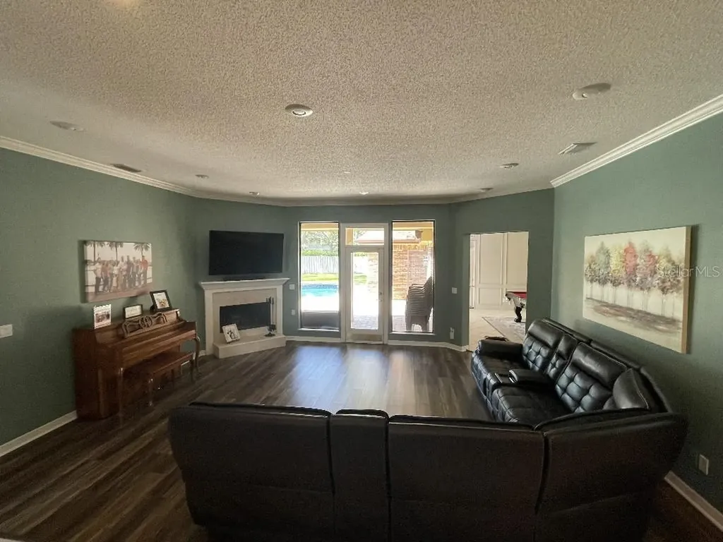 10484 Longwood Drive Seminole FL 33777