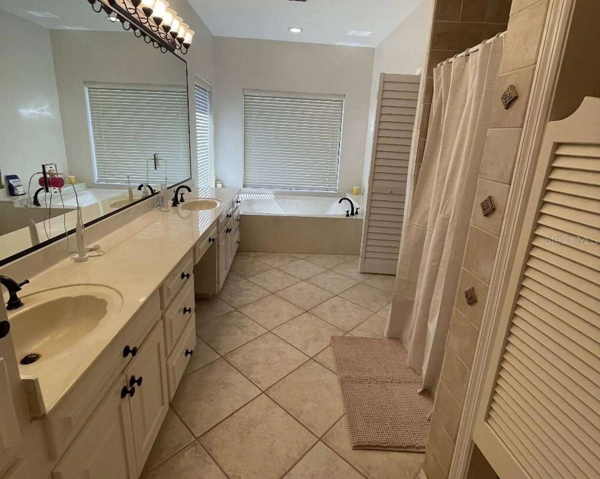 10484 Longwood Drive Seminole FL 33777