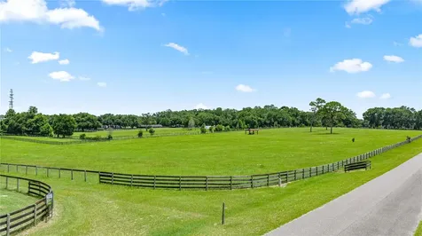 15269 NE 15th Court Sparr FL 32192
